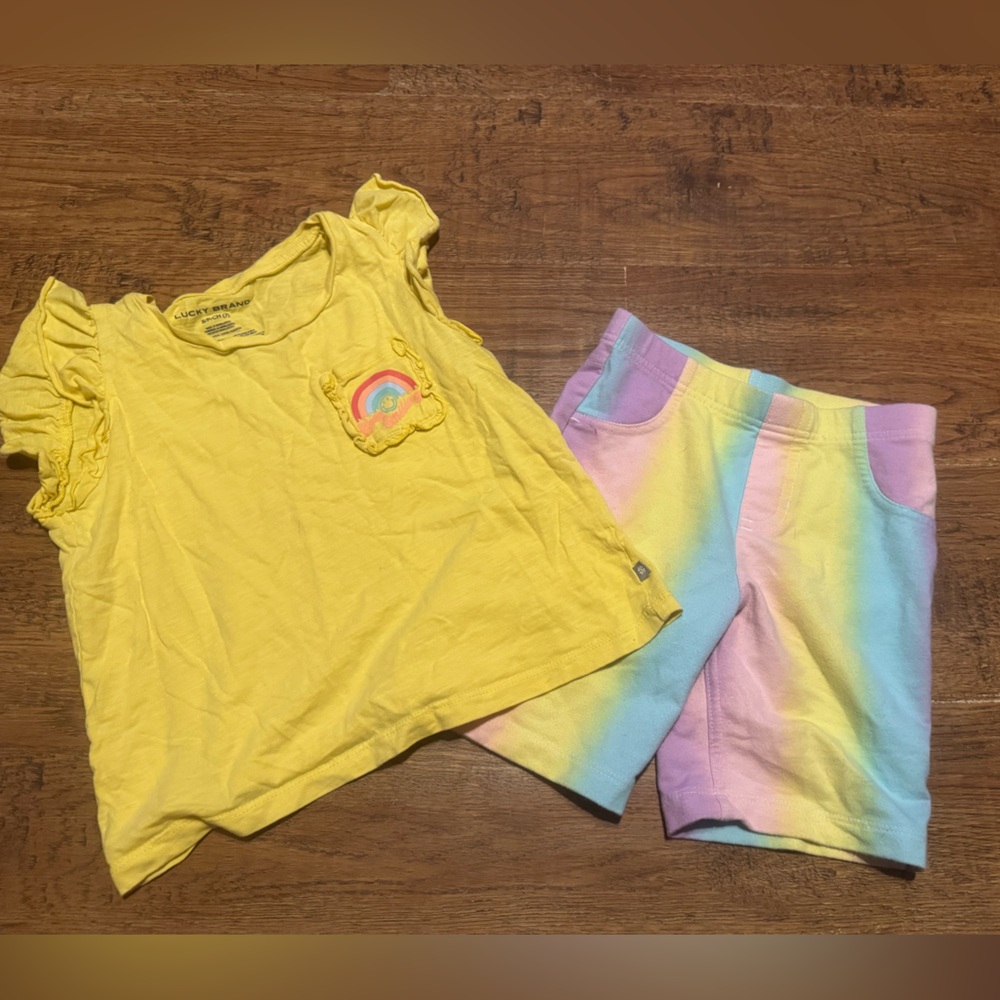 Girls lucky brand just smile tee 7/8 pastel shorts